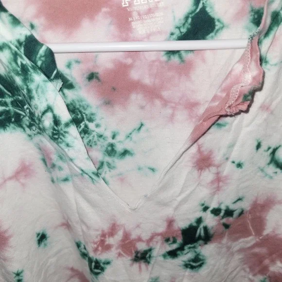 Victoria's Secret PINK 2 Pack XL T-Shirts Green Solid Tie Dye Split Neck Cotton - Picture 11 of 12